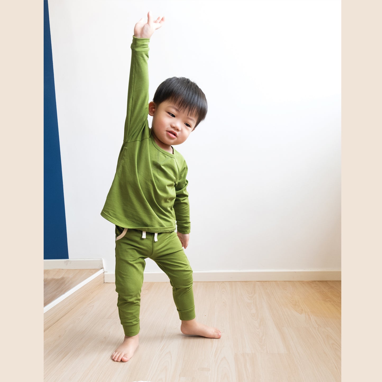 The Everyday Pullover Crew